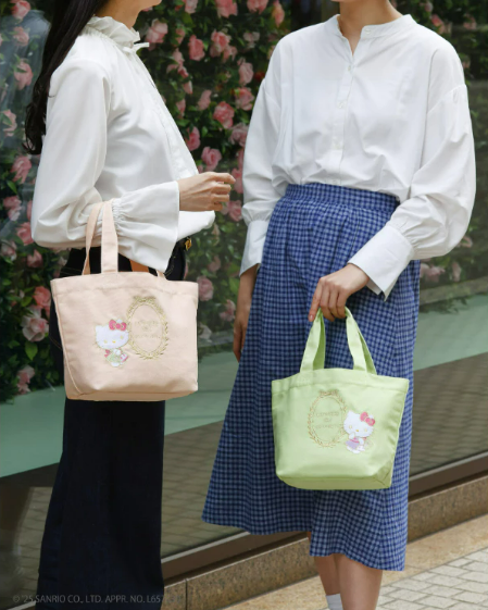 【預購】Ladurée × Hello Kitty|曲奇|曲奇餅乾|Hello Kitty 刺繡迷你托特包|曲奇禮盒|禮盒推薦|日本伴手禮|東京伴手禮