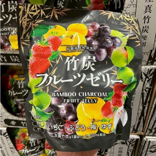 【現貨】日本costco好市多限定┃ 竹炭綜合水果果凍 60入 ┃草莓 ┃葡萄┃ 柚子 ┃梅子 ┃甜菜糖 ┃京都嵯峨野京真竹炭┃ 果凍┃ 點心┃ 好市多